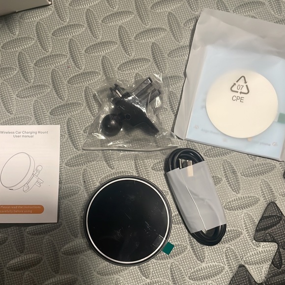 Car Wireless Charger - Picture 3 of 3